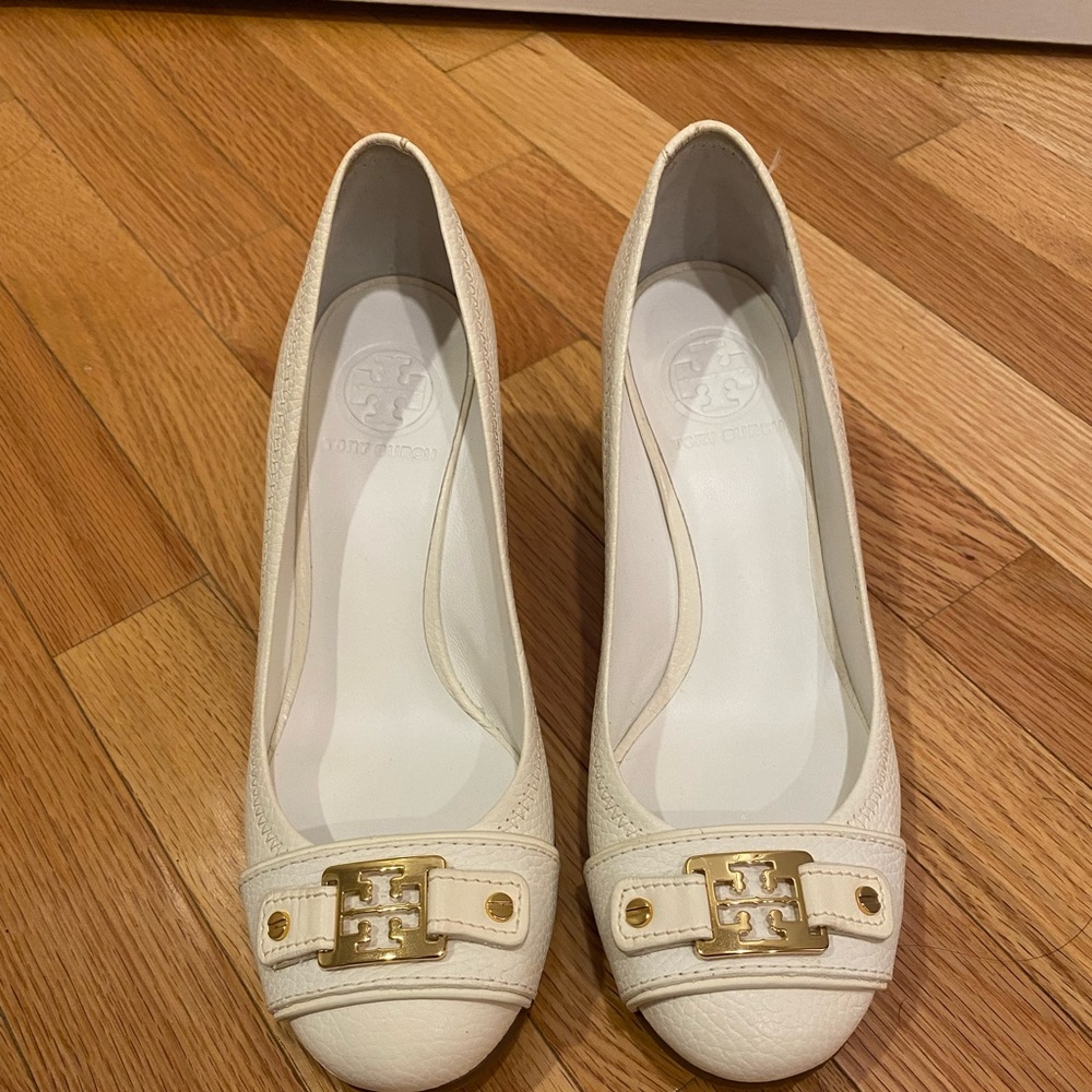 Tory Burch Wedge Shoes IVORY Size 8